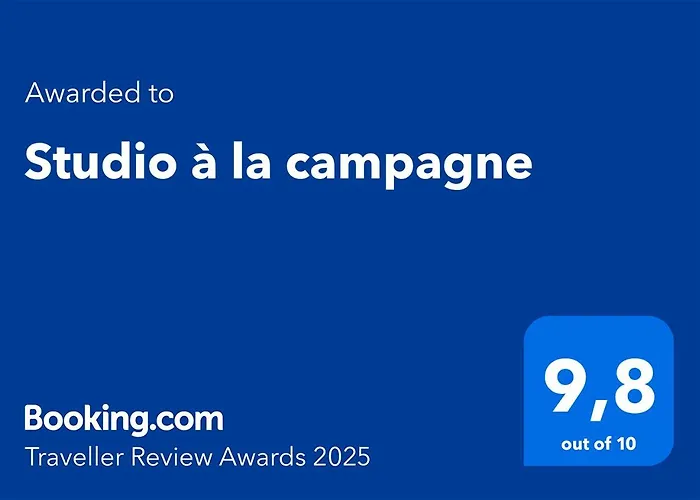 A La Campagne Apartment *